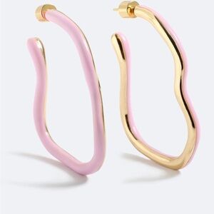 Chic Pink and Gold Wave Earrings